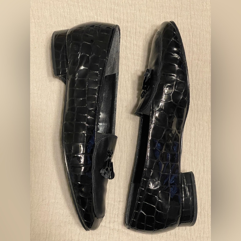 Magdesian California Loafers, Size 9
